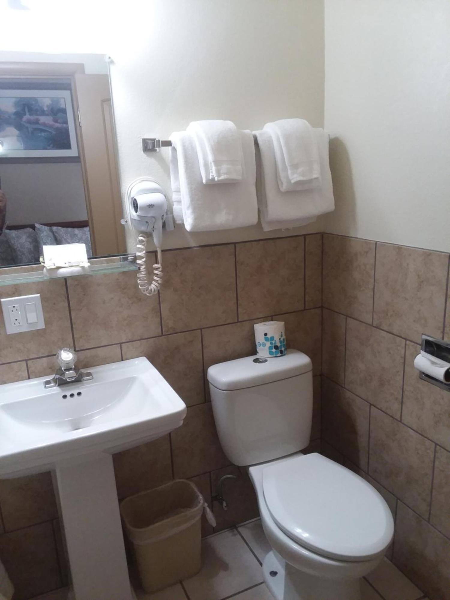 Travel Inn Motel Canon City Buitenkant foto